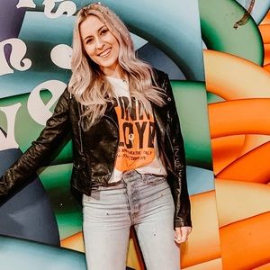 Meet your Posher, Mackenzie